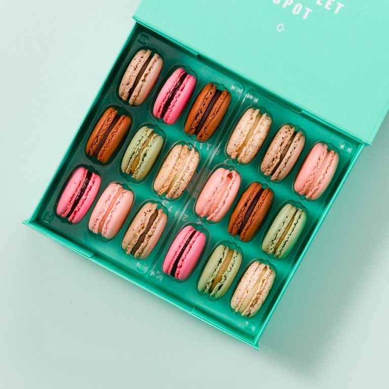 Get surprised by our own assortment with this Classic Surprise macaron box