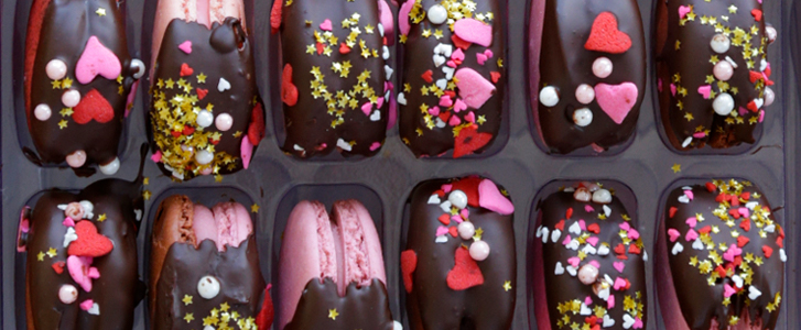 DIY Chocolate Dipped Macarons