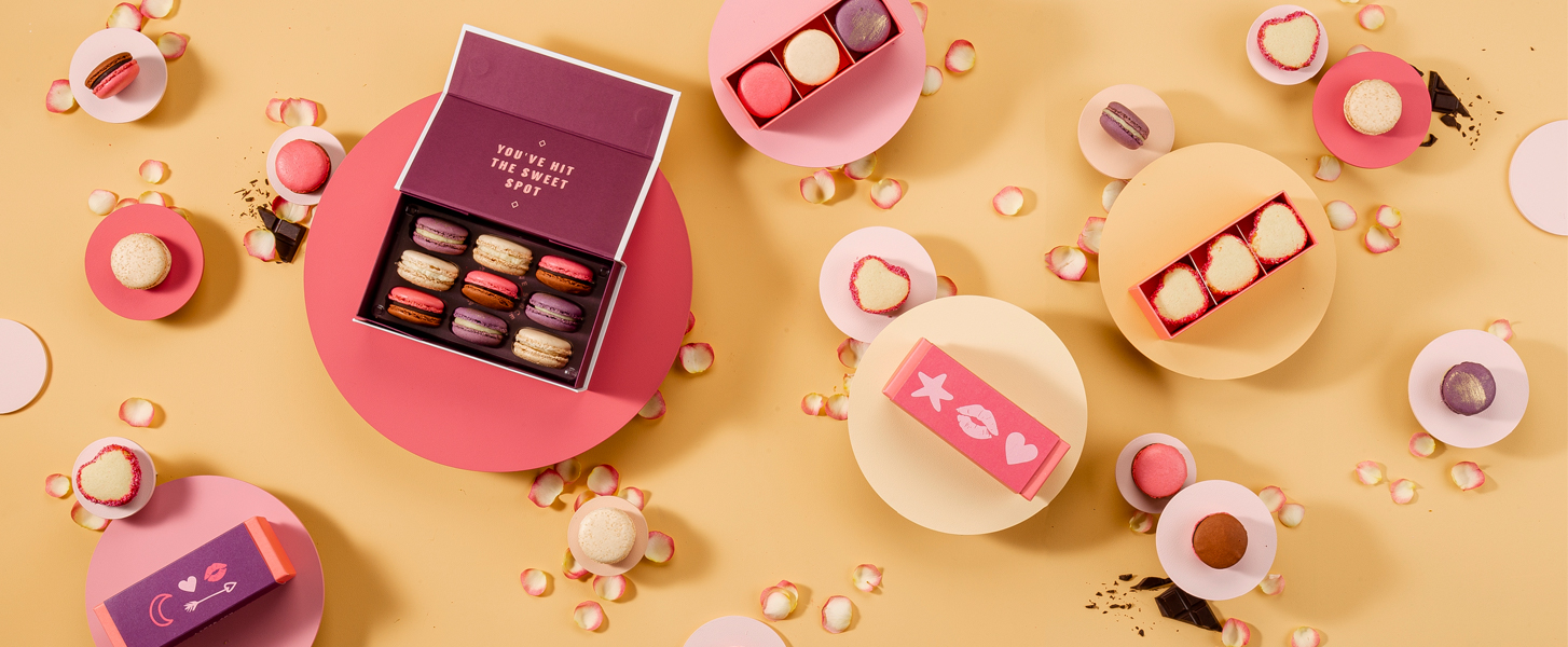 A lot of surprises inside a macaron box