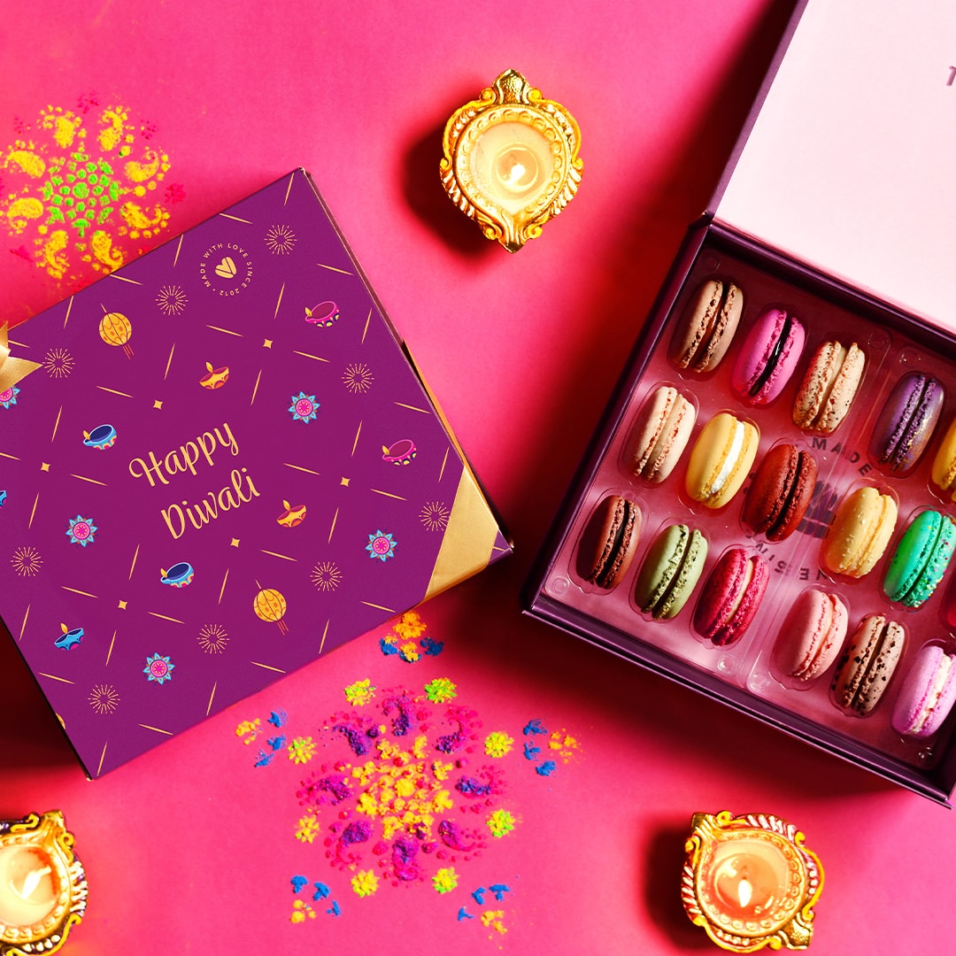 Prosperity Tasting Box (18 macarons)