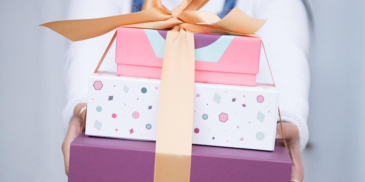 6 Ways to Bond with Prospects and Customers During the Holidays